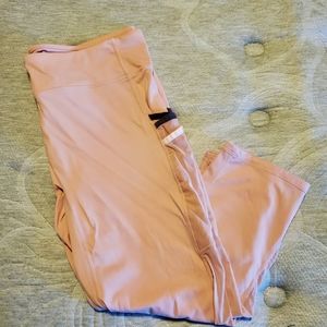 Light pink fabletics capris NWOT